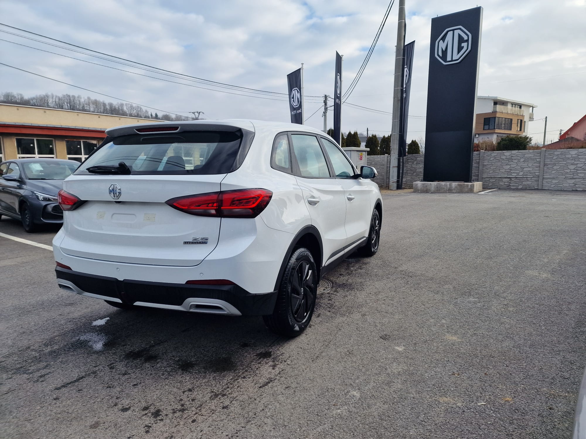 WhatsApp Image 2026-02-17 at 09.01.5044