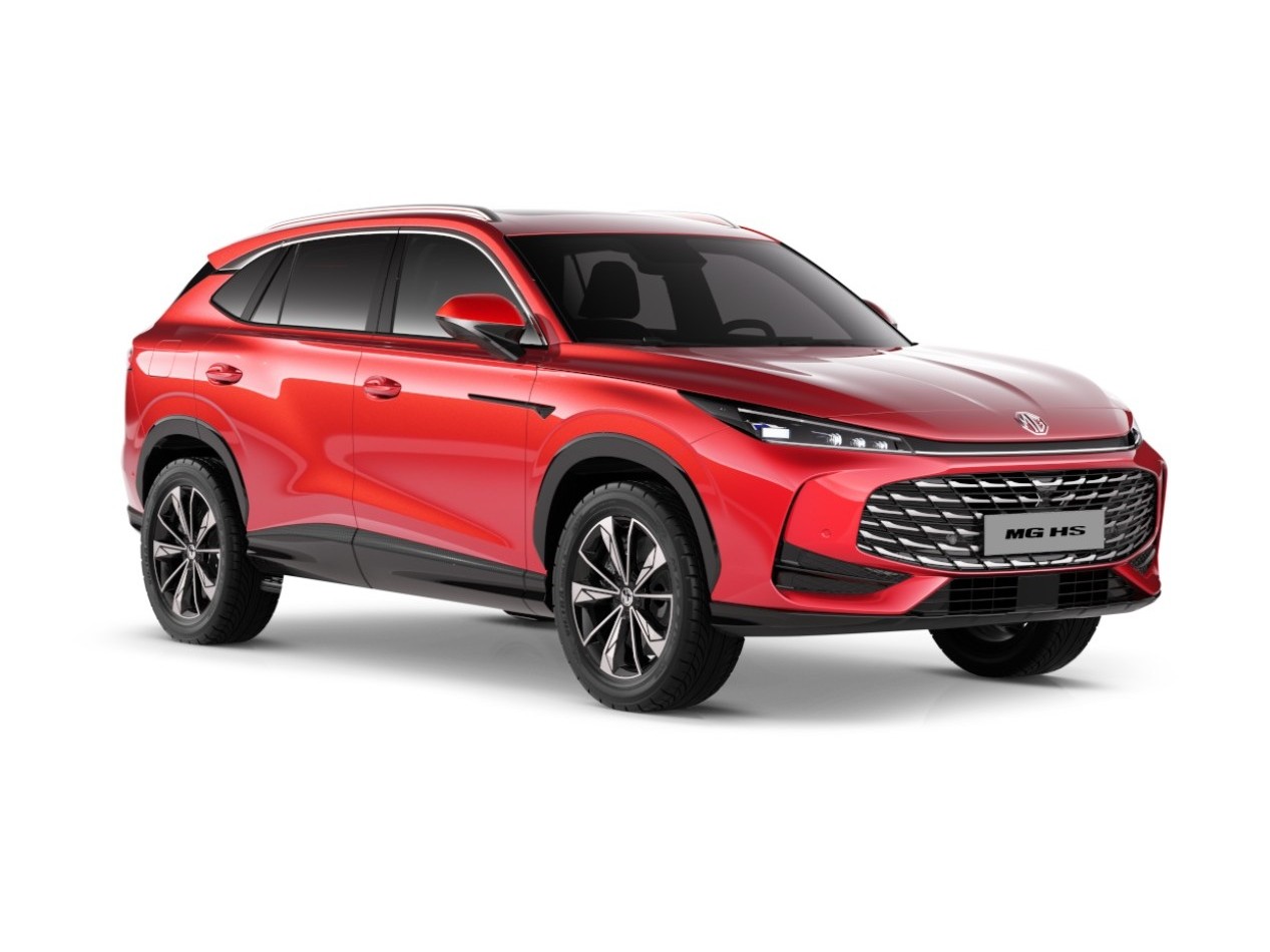 nové MG HS Diamond Red EMOTION